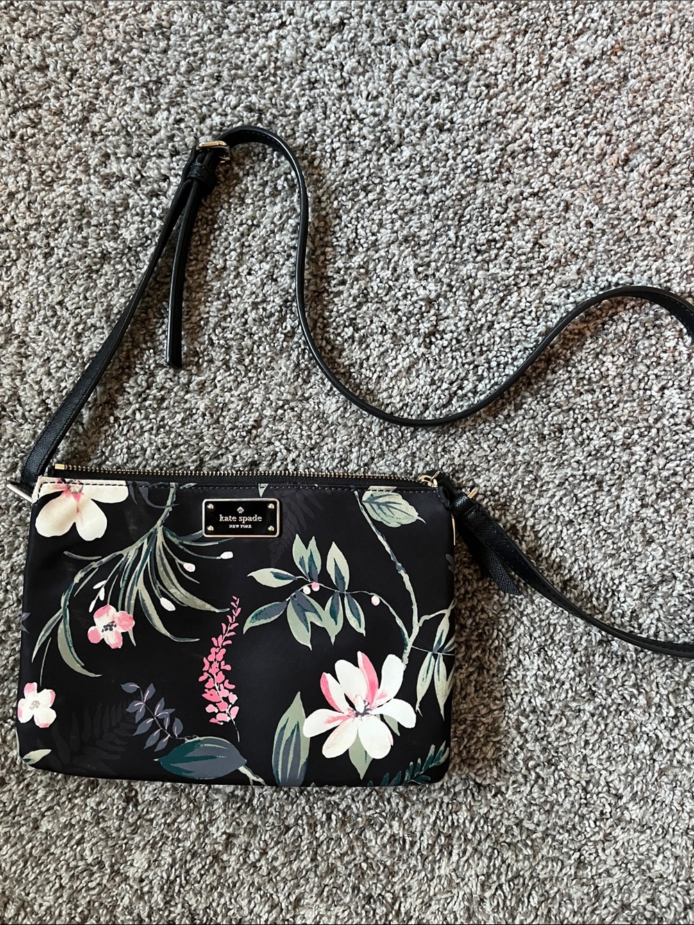 Kate spade crossbody floral purse